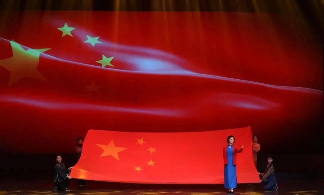 江苏发现父女合葬墓，出土900枚“仙丹”，专家化验后愤怒不已！